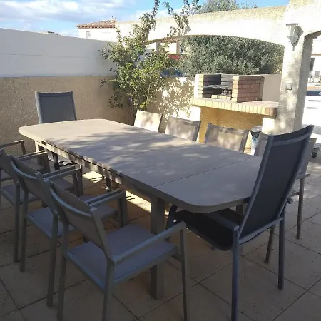 Classée 4 étoiles Avec Piscine Et Boulodrome *