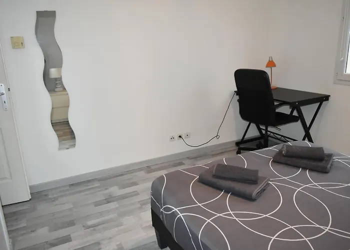 Classee 4 Etoiles Avec Piscine Et Boulodrome Willa *